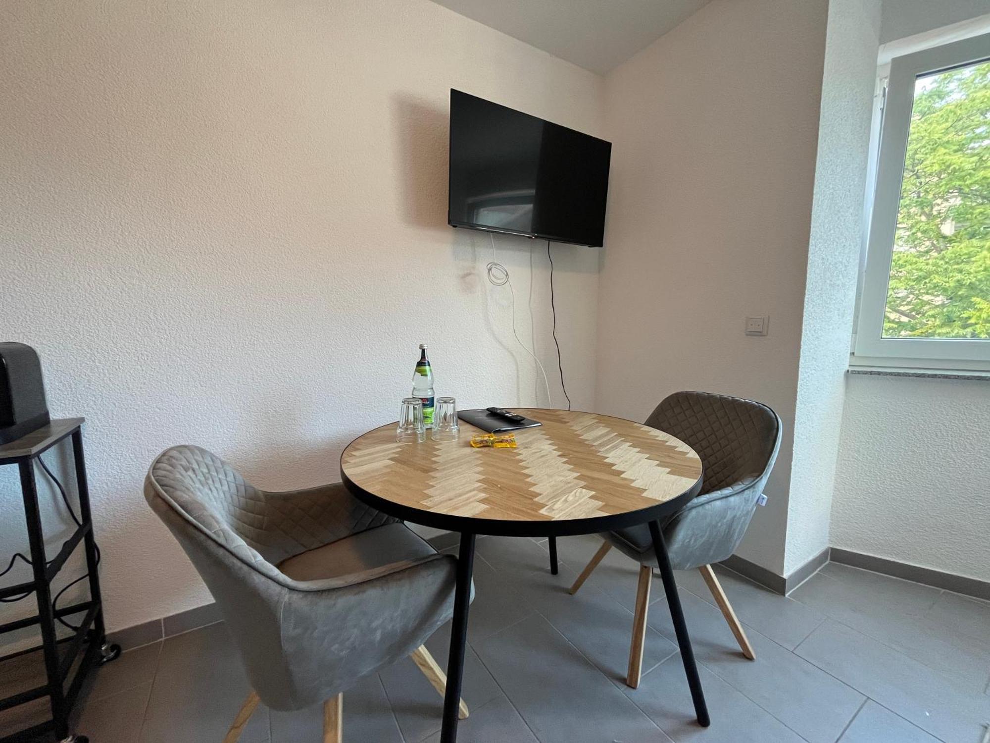 Simplex Apartments Am Europaplatz Karlsruhe Kamer foto